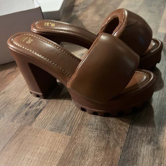 tortoise shell heels - Picture 2 of 4